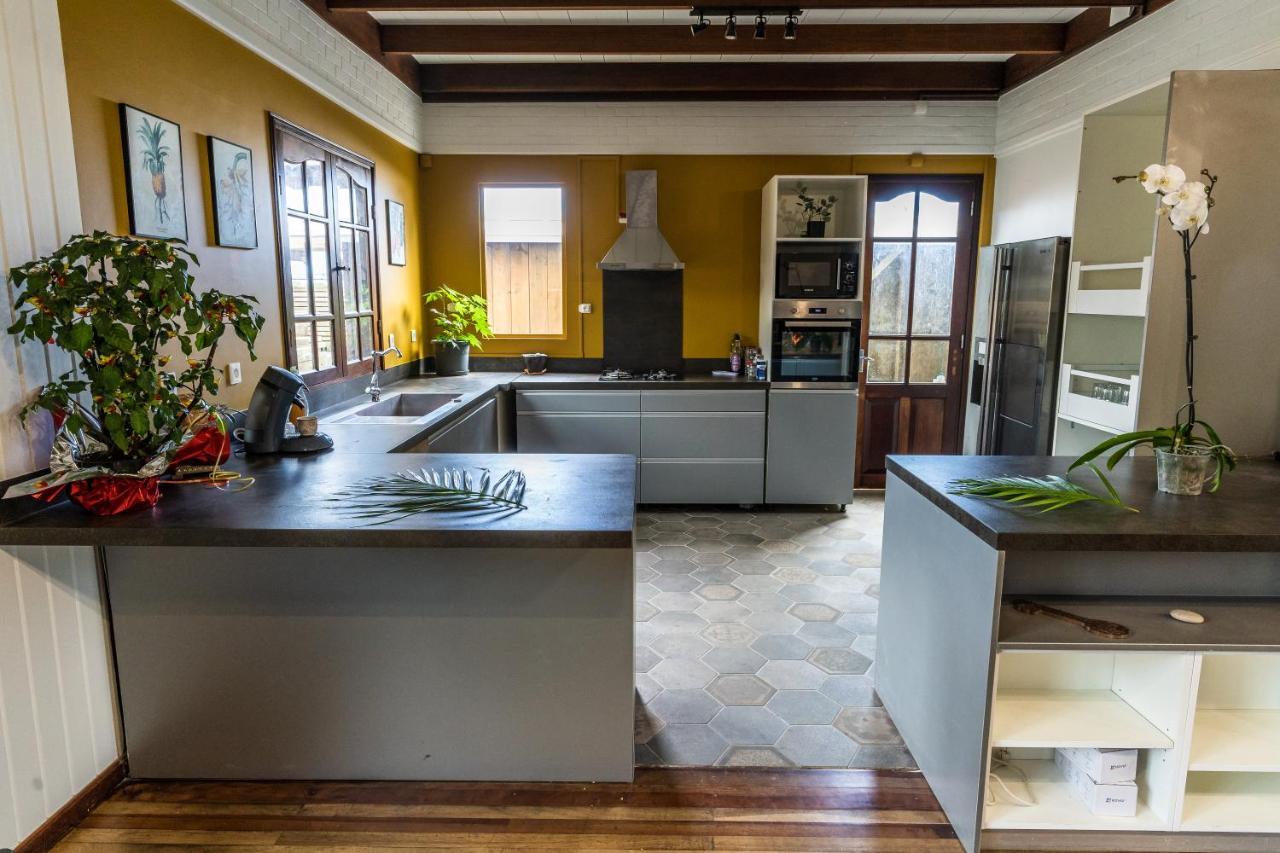 Magnifique Villa Creole Villa Ti Bout Bois Avec Cheminee Au Tevelave Les Avirons Экстерьер фото